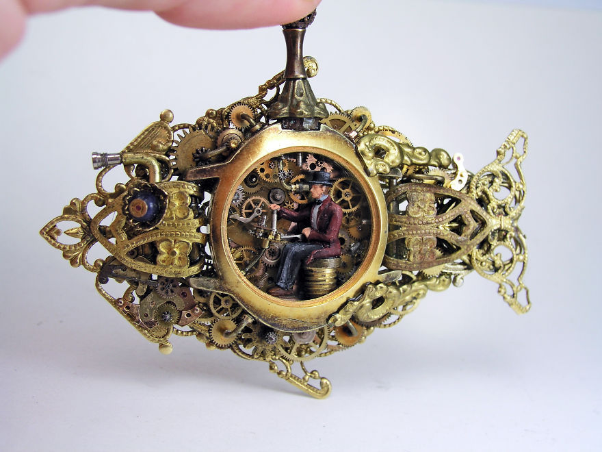 culturenlifestyle: Artist Creates Exquisite Steampunk Miniature Worlds in Jewelry