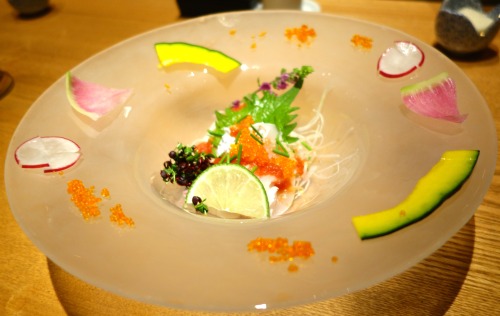 Sashimi (spring sea bream) I had Japanese cuisine for dinner last weekend. 