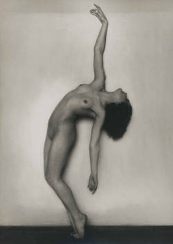 fragrantblossoms:  Rudolf Koppitz, Nude Study. 