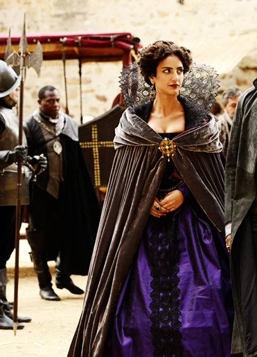 fuckyeahcostumedramas: Medalion Rahimi as Princess Isabella in ‘Still Star-Crossed’ (TV Series, 2017