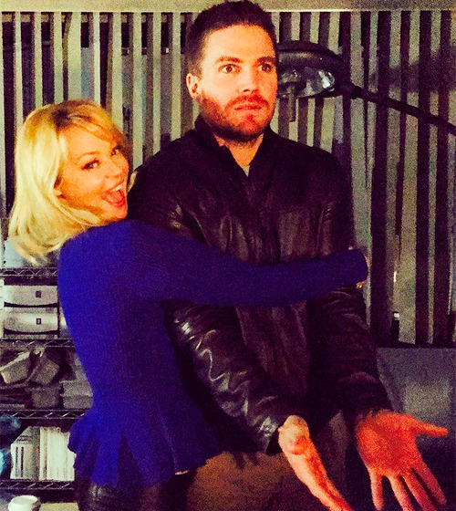 queensarrow:charlotteross2  I got ‘em!!@amelladventures#arrow#mamasmoak #arrow #igothim