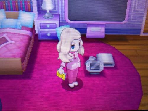 she just woke up and she’s holding a pikahu 3ds! so cute eee