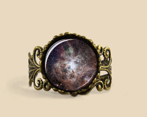 wickedclothes: Galaxy / Nebula Rings These antique bronze rings are fully adjustable. Each ring feat