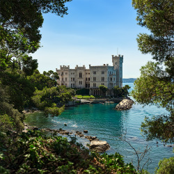 allthingseurope:  Miramare Castle, Italy (by Valleo61) 