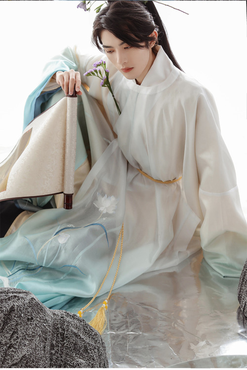 hanfugallery:chinese hanfu by 宴山亭