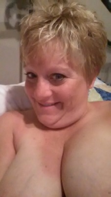 Bestofgrannies:  I’m A Horny Granny A Real Cougar On The Prowl😛😛😛…..