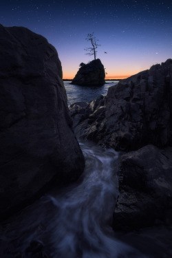 sundxwn:  Not so Lonely Island.by Brian Adelberg