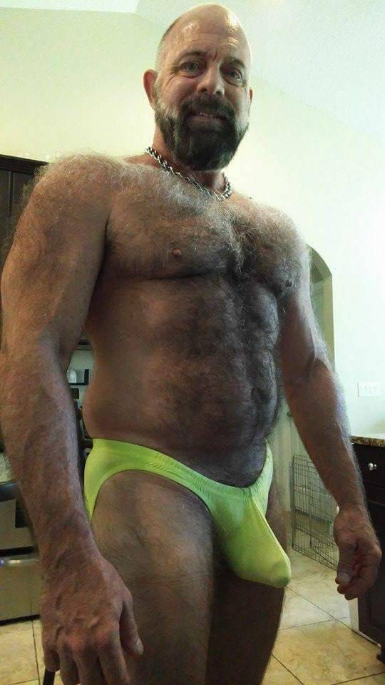 #musclebear #muscledaddy #hairychest#hairymuscle #gaymuscle