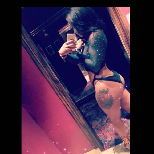 stripper-locker-room:  https://www.instagram.com/iamtherealmiah/