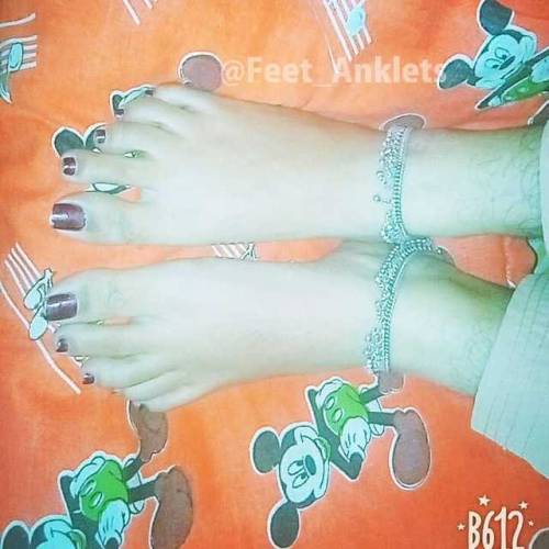 ❤❤❤ #mallufeet #keralite #keralafeet #anklets #silveranklets #feet #beautiful #beautifulfeet (at Ker