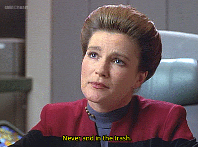 the-child-at-heart:[Incorrect Star Trek Voyager Quote - Janeway vs. decaf coffee]