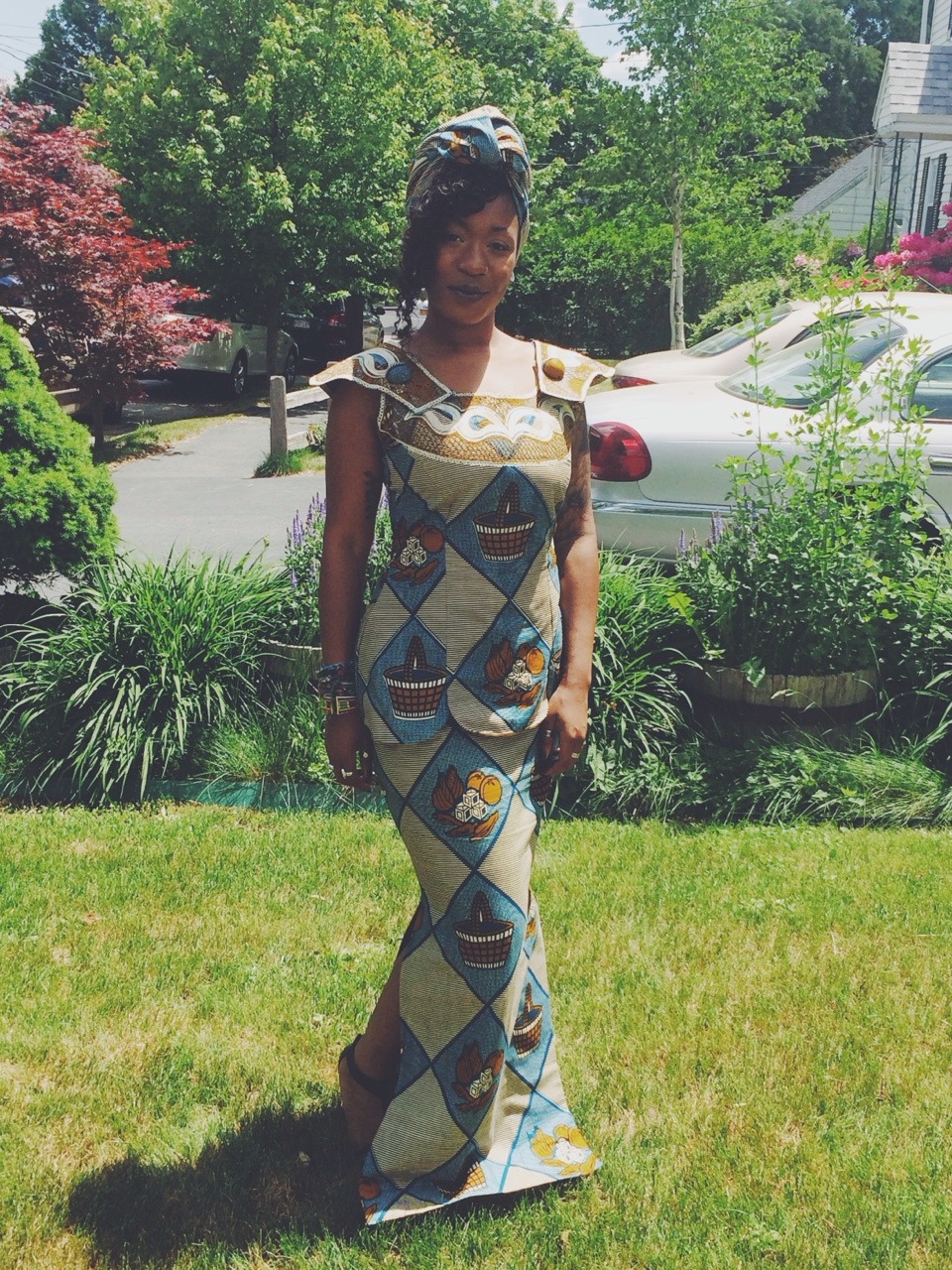 blackfashion:  Wearing : Two piece &amp; head wrap Dashiki - from Ghana , Shoes :