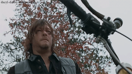 Norman Reedus as Daryl Dixon in The Walking Dead - S6 E14 Twice As Far gifs by @daryl-dixon-day
