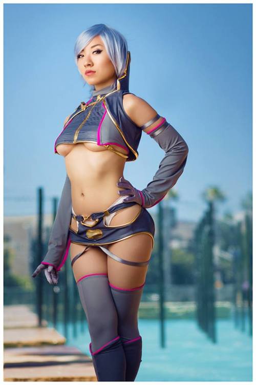 kamikame-cosplay:  Irma from Queen’s Blade adult photos