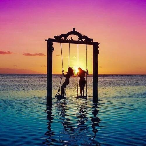 hissexydisaster:  To my swinger friends…. 3somesarebetter heroralfix lisett1230 capturehermind scandinavianprincess08 hptals spankme2372 eyeamsir sexythingsilove  Oh, what a beautiful setting!! Thanks hissexydisaster ❤️🌺💋