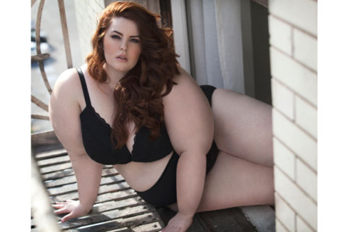 5-Foot-5 &amp; Size 22: Meet The Unlikely Model Who&rsquo;s Effing Up Your Beauty Standards&ldquo;Th