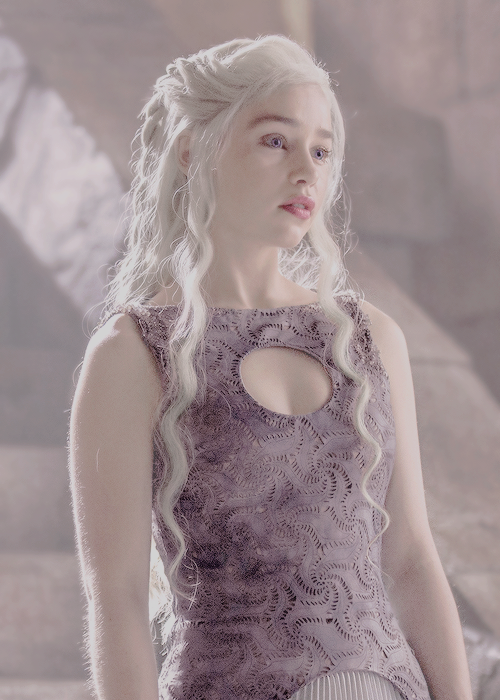 iheartgot:Daenerys Targaryen in Game of Thrones 4.10 (x)