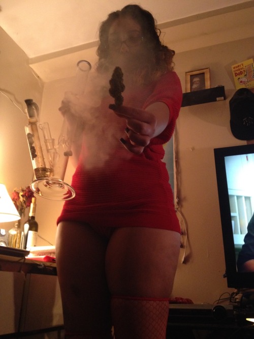 Porn comfortably-lobotomized:Smoke with me  Yas photos