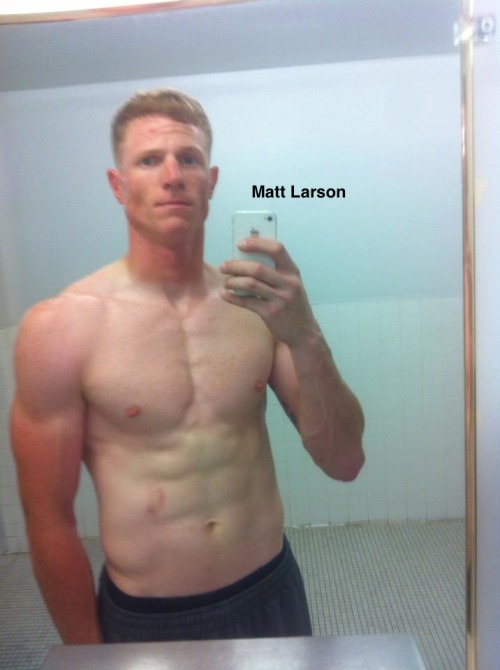 Porn photo sextinguys:  U.S. Army MP shows off his tight