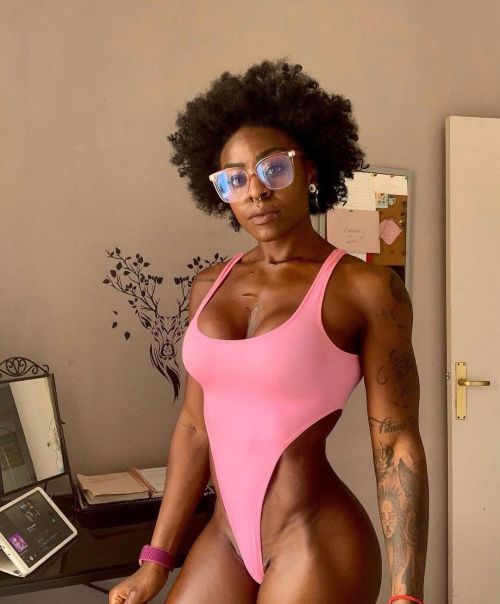 luvherfitbody:  Featuring:  @janis.wellness