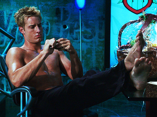 dcmultiverse:Justin Hartley as Oliver Queen in Smallville 6x03 Wither