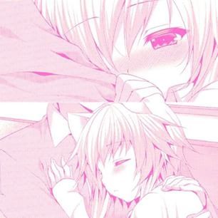 senpaicumhungry:  zombi-kittie:  My fantasy ;)  My reality…❤