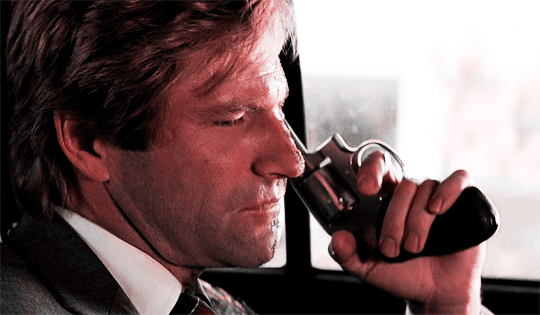 tumblr_pp2wc8L5R01uezmbko2_540.gif