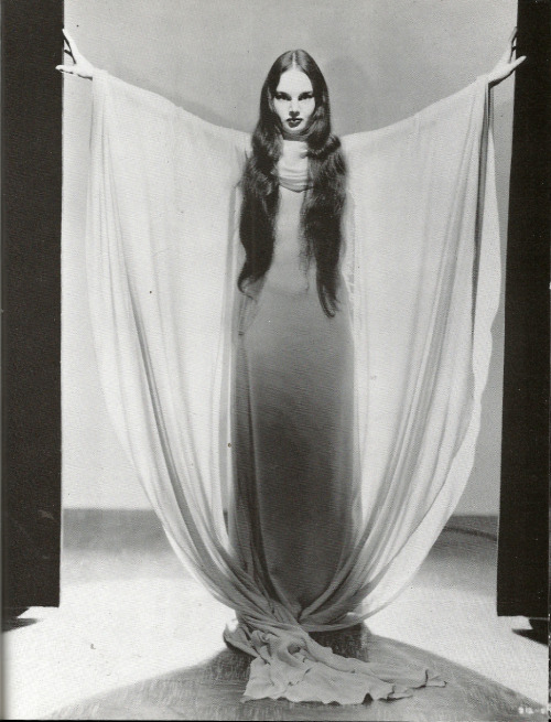 Porn Carol Borland in Mark of the Vampire (1935). From The photos