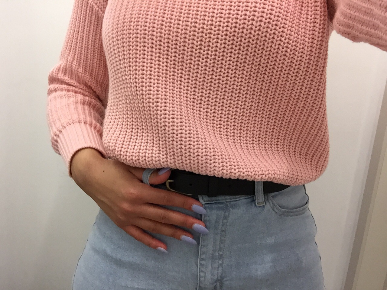 nirv-asana:  pink punk.   they/them pronouns thnx.