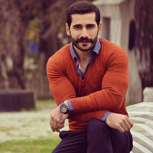 OMG he is stunningly handsome, hairy, sexy -  My kind of man - WOOF