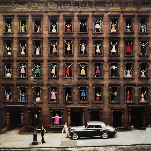 thingsmagazine:New York City (Girls in windows), 1960, Ormond Gigli