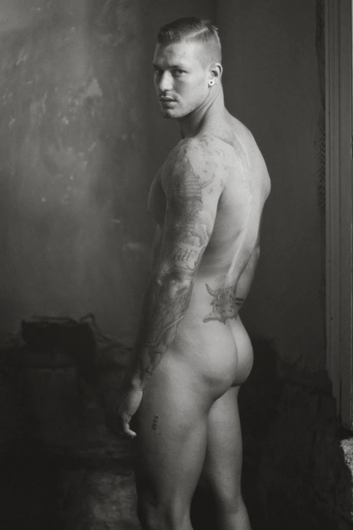 Chad Hurst nude and sexy photosSource: mancelebs.com