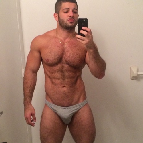 bigfatmalebutts:After years of waiting finally got his dick pics  & boi is thick & big  http