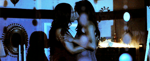 marianafoster:Melissa’s Very Long List Of Favorite Ships (in order of ship name)  Emaya (Emily Field