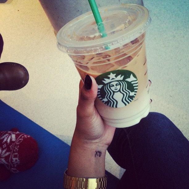 utopianshit:  Iced caramel macchiato mmm 😍 #starbucks