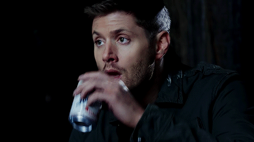everybody-loves-to-eat:  I’m going to start a new tag for attractive people eating and drinking. AKA a tag full of gifs from Supernatural.