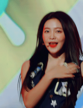 kimsyerim: 180824 music bank - yeri (power up)