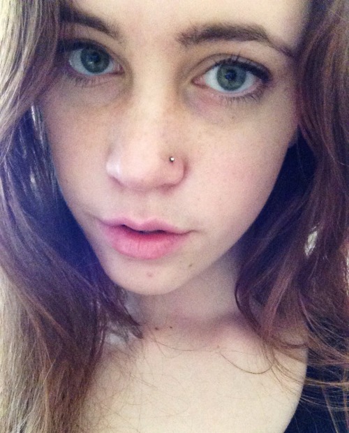 bastylles: here it is…..the time has come…..a selfie with my nose piercing. hi friends