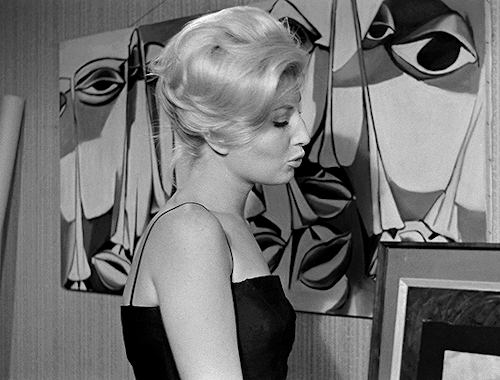 Monica Vitti In L’Avventura (1960) Dir. Michelangelo Antonioni