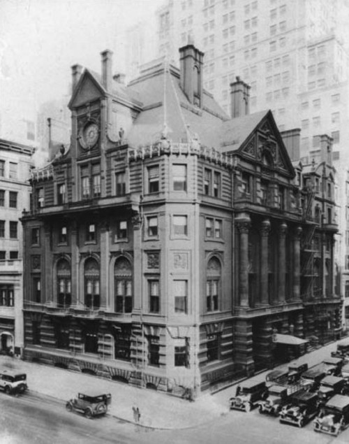 Union League Club, corner of 5th Ave. and E. 39th St., NYC. 1930s.