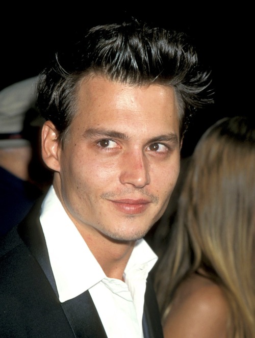 27 years ago (1995), on this day (April 3) Johnny Depp attended the Beverly Hills Premiere of “Don J