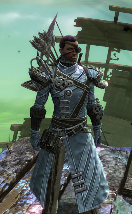 Jamail Saoud, my main Guild Wars 2 character in his two favourite armours. Yes, I play a Ranger, liv