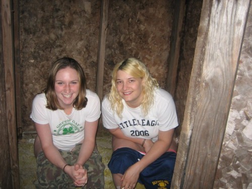 TOILET PEE