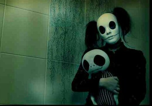 greyagone:  Creepy on We Heart It. 