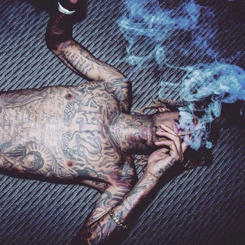 marciabarcelo:  Wiz khalifa,