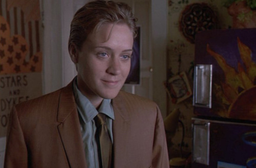 dykedrama:stevemcqueened:Chloe Sevigny as a butch lesbian in If These Walls Could Talk 2 (2002) set 