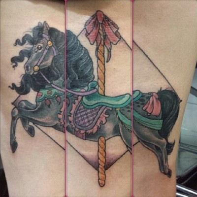 By Nicole Draeger @nicole_draeger !
#tattoo #greenlotustattoo #neotrad #neotradtattoo #tattoos #carousel #ponytattoo #horsetattoo (at Green Lotus)