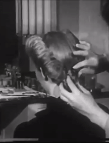 oldhollywood-mylove:    Veronica Lake 1940’s Hairstyle  