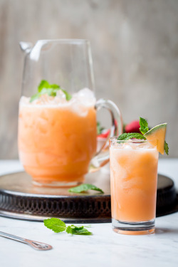 beautifulpicturesofhealthyfood:  Melon and Strawberry Agua Fresca…RECIPE