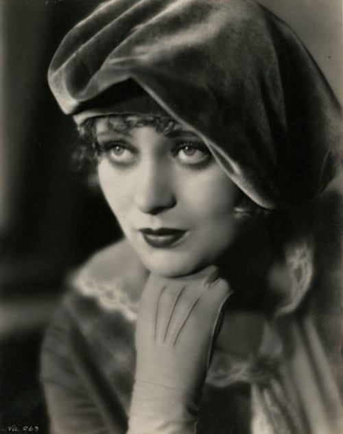 Dolores Costello Nudes &amp; Noises  